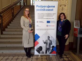 Foto v medailonku