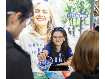 Foto v medailonku
